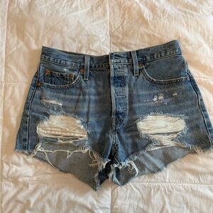 Levi’s Distressed Denim Women Shorts